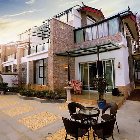Oak Inn Лицзян Экстерьер фото