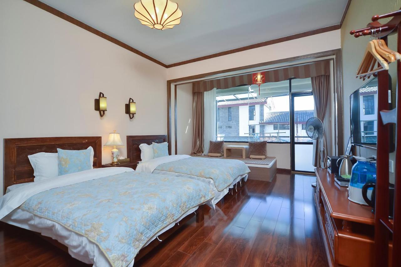 Oak Inn Лицзян Экстерьер фото